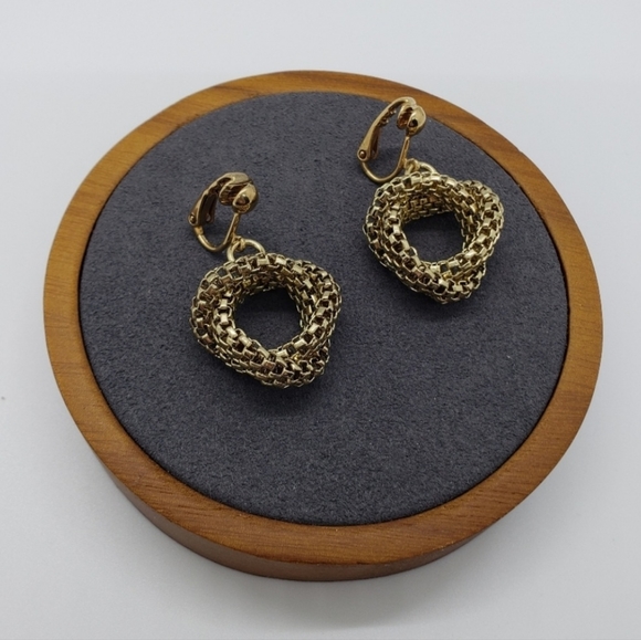*NWOT* Vintage Avon Goldtone Circle Snake Chain Earrings - Picture 8 of 8